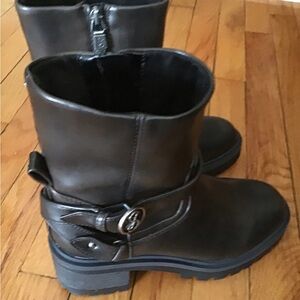 Stylish Brown Ankle Boots